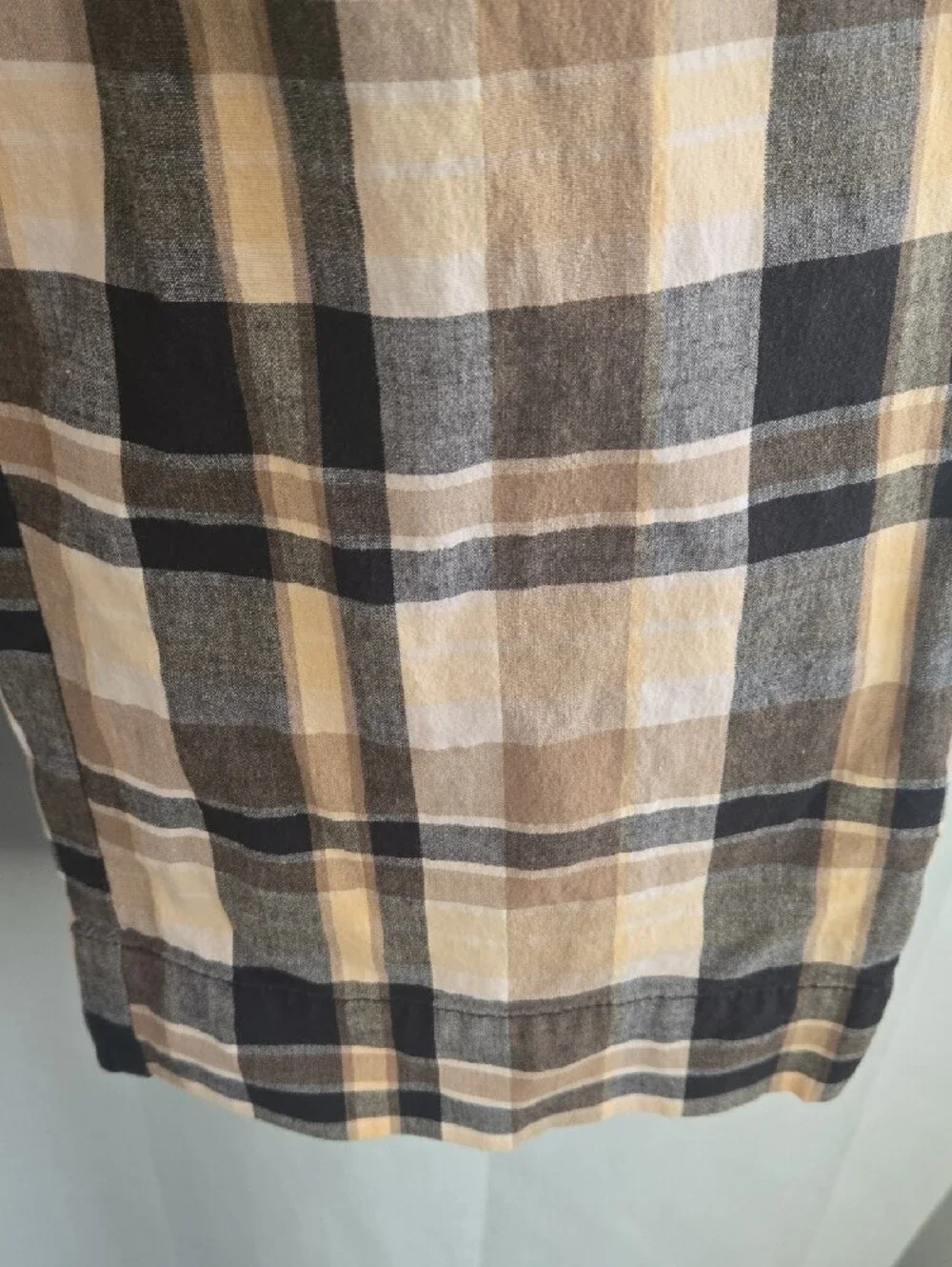 White Stag Plaid Capri Pants in Beige and Black